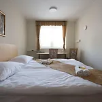 S ماريبور