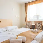 酒店 S 马里博尔