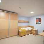 S Μαριμπόρ