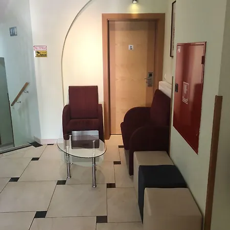 S - Simple Centre Maribor