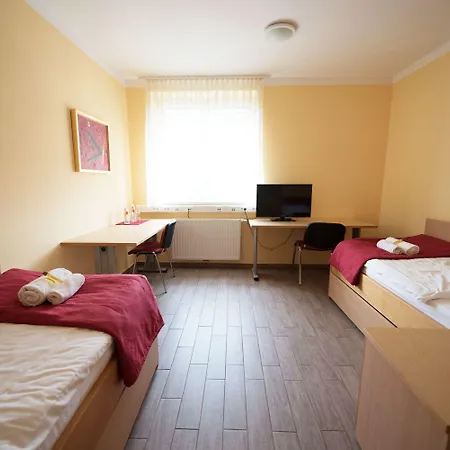 S - Simple Centre Hotell 3*