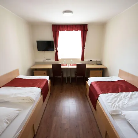 S - Simple Centre 3* Maribor