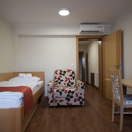 Hotell S - Simple Centre 3*