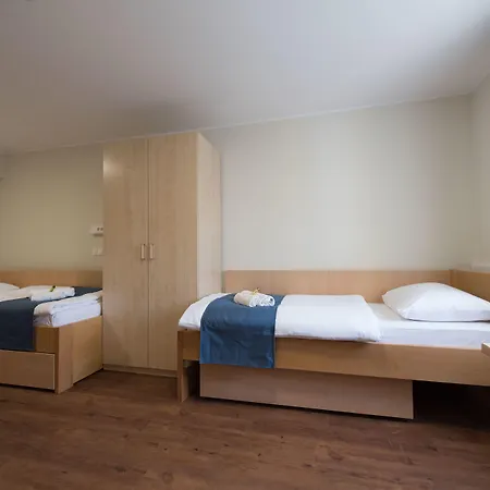 S - Simple Centre 3* Maribor