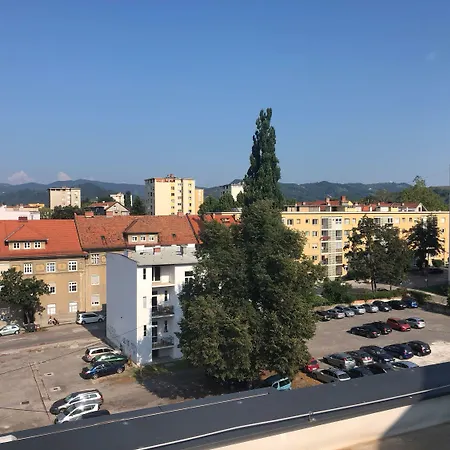 Hotell S - Simple Centre Maribor