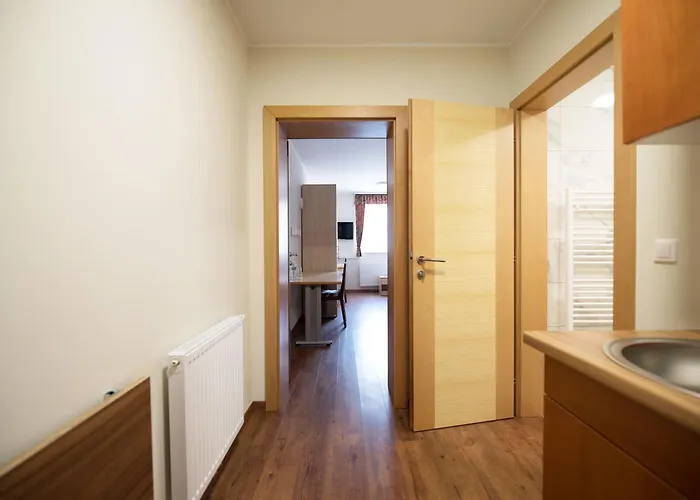 S Hotel 3*